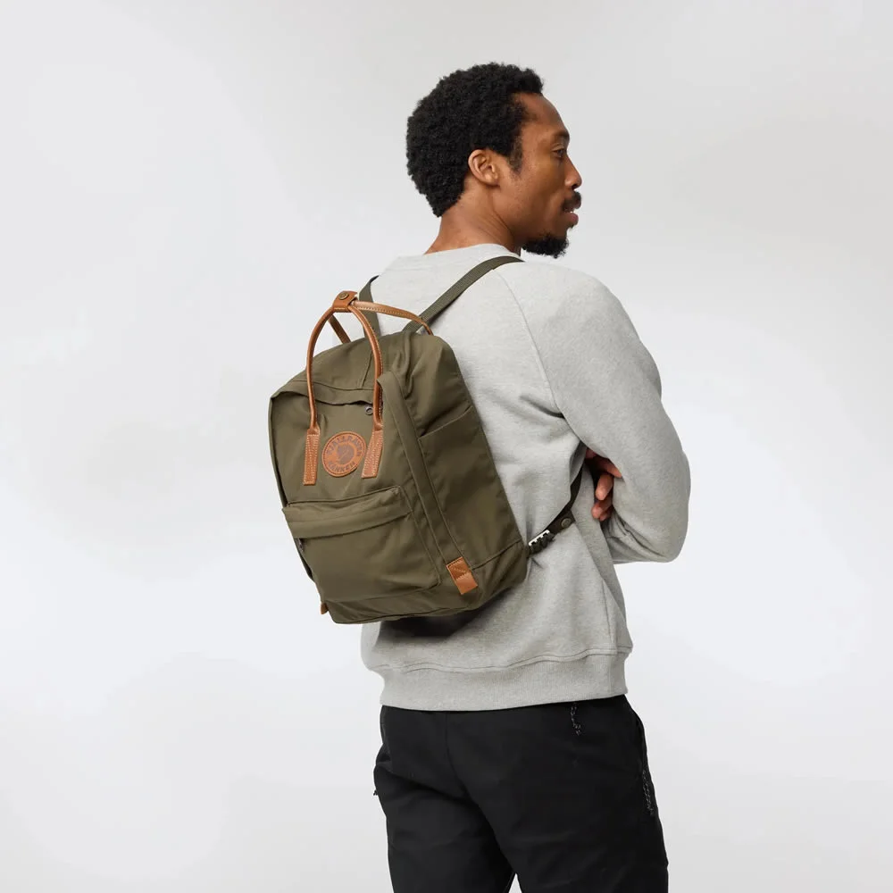 Kånken No. 2 Laptop 15 Dark Olive5